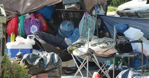 What's the process behind removing homeless camps in Sacramento?