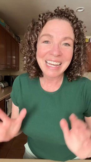 3.9K views · 18 reactions | Serve this Chicken Paprikash recipe over egg noodles or dumplings for a hearty and cozy dinner any night of the week. #easychickenrecipe #chickenpaprikash #paprika | Petscatdogs | Facebook