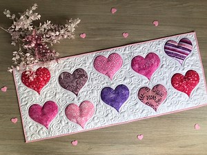 Valentine’s Day Quilted Table Runner – Handmade Appliqué Hearts Decor, 16"х40" - Etsy