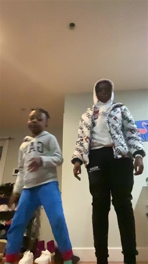 Chainsaw man (@chainsaw952)’s videos with Dance Monkey Dance - Simon