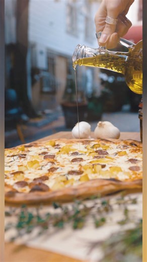 Without Italian pizza, the global pizza culture would be vastly different. Imagine no thin-crust Margheritas, no gooey Neapolitans, and no crispy Roman-style slices, and instead of late-night pizza runs, we’d have late-night falafel or crepe cravings! 陵. | Celebrating Italian Pride in US | Facebook
