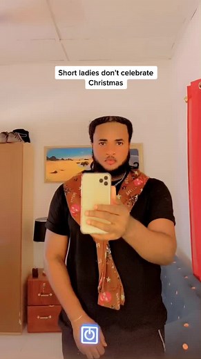 Short ladies don’t celebrate Christmas