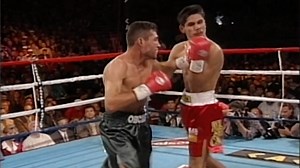 ON THIS DAY! A young Oscar DE LA HOYA Knocks out RIVAL Rafael RUELAS in BRUTAL fashion (fight Highlights) 🥊 #Boxing #OscarDeLaHoya | IFL TV