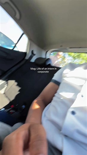 Life of an Intern in Corporate: My Work Vlog Experience