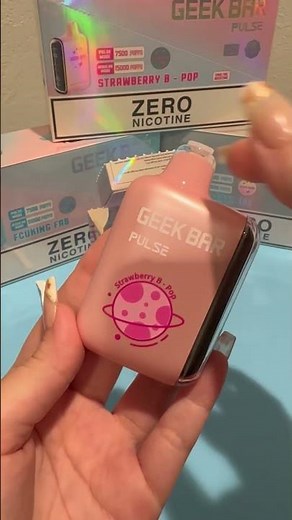 Geek Bar Pulse Zero Nicotine | Smart Display & 7,500 Puffs!