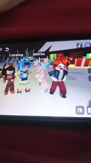 @uwucutesingle @ItsFunneh @VanilBean ​⁠@RealRosaT does cómo lo mueve trend