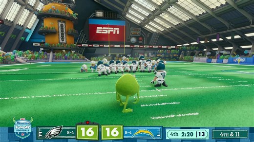 Highlight: Mike Wazowski is scary accurate on 44-yard FG