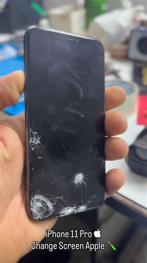 Apple Kfarbou on Instagram: "#iPhone11Pro  Change Screen Apple 🪛"
