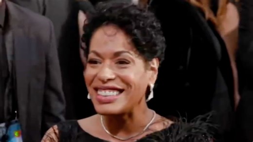 Liza Colón-Zayas Looking Forward to Reuniting With 'The Bear' Co-Stars & Seeing the Cast of 'Emilia Pérez' | Golden Globes 2025