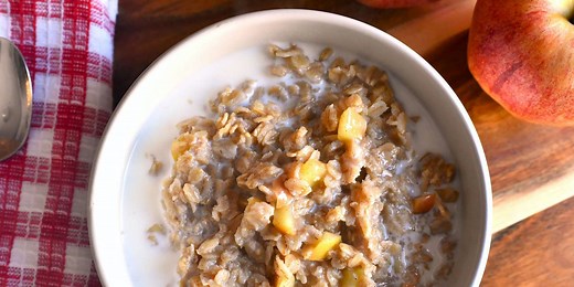 Apple Cinnamon Oatmeal