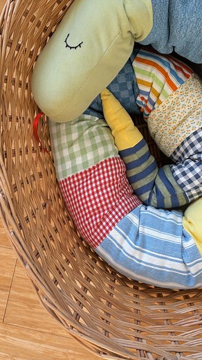 Sierra | Thrift • Upcycle • Create on Instagram: "this is a wonderfully easy sewing project!✨ If you have a couple hours and a pile of scrap material…make a giant snake stuffy for your kids!… or for you!! Approx length: 6ft Width of each scrap panel: 15” let me know if you any questions! ☺️ I originally saw a video short by “Camille Arts & Crafts” on YT that inspired this project! I want to tag her by can’t find her anywhere else by on YT but still wanted to give her credit for this idea! scrapp