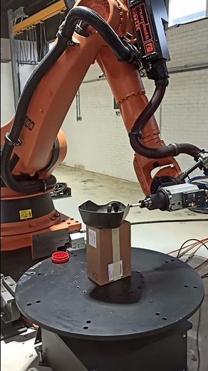 5D contouring with KUKA KR240 and rotating table