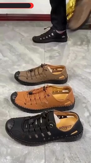 Upgrade your everyday look with our Men’s Casual Jenja Sandals 👣 Built with strong yet lightweight material and a soft cushioned sole that keeps your feet happy all day long. Whether it’s work, a quick outing, or weekend travel — these sandals fit every vibe effortlessly! ✨ Modern design super comfortable fit — all for just Rs.499/- Hurry! Limited pairs left! | Trendify Hub