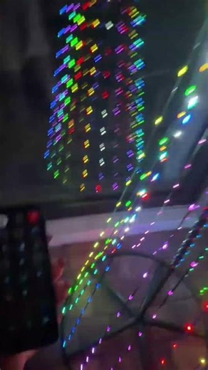 You won’t believe what this treeless Christmas tree can do! 🤯👀