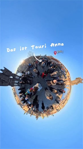 Anna on Instagram: "Anzeige • Meine Tipps für Prag: 📍Restaurant „Lokal“ für gutes Gulasch 🏰 Prager Burg 🌉 Karlsbrücke 🥊 Okragon Eveng im Stadion 🎅🏼 Weihnachtsmarkt Altstadt #prag #oktagon #tschechien"