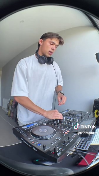 Explore the Best of Techno and Trance Music Today