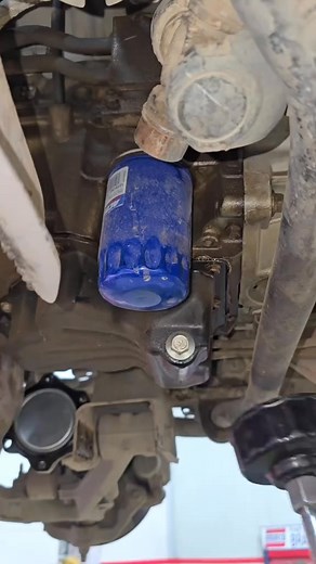 84K views · 597 reactions | gmc oil filter changing trick #diy #automotive #mechanic #usa | MC | Facebook