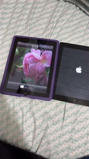 iPad 1 vs iPad 2 Boot Up Test