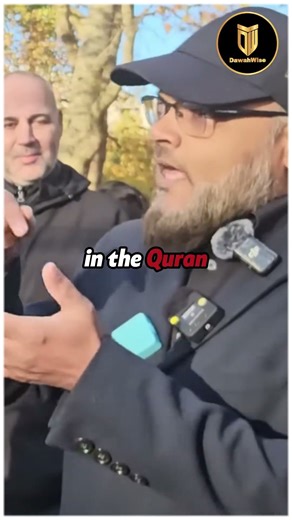 Christian Lies About The Quran. Muslim Shuts Him Down | Hashim | Speakers Corner