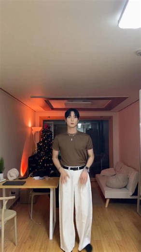 155K views · 14K reactions | Quieres Bachata conmigo? #mensfashion #bachata | 정성환 | Facebook