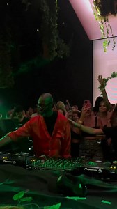 128K views · 3.3K reactions | 혽홡홖환홠 혾홤홛홛홚홚 〰️ Hï Ibiza  | Deep Tech Minimal | Facebook