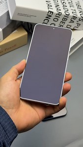 299K views · 2.1K reactions | Small and medium cup benefits, Samsung s24/25 also use AR anti-reflection tempered film #Samsung #Samsung s24 #Samsung s25 #Samsung s25 tempered film #Mobile phone film recommendation | Trendy Tech Review | Facebook