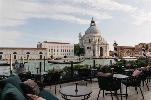 This Historic Hotel Was Voted One of the Best in Venice, With Art-filled Suites and Grand Canal Views