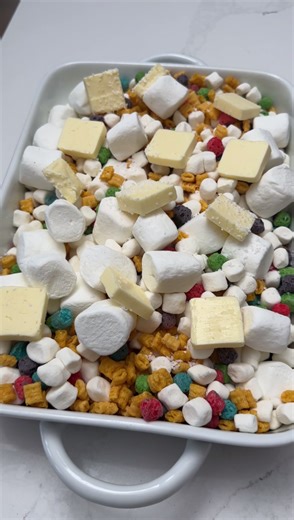 Easy method for ultra crispy Captain Crunch dessert bars