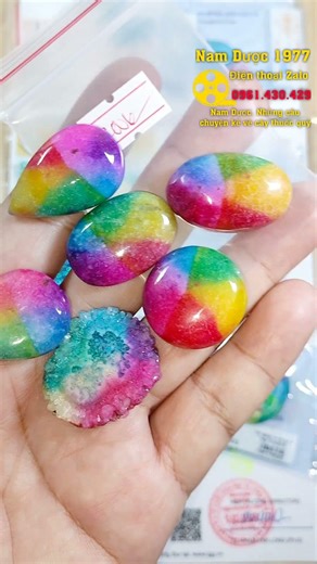 200k 1 viên đá nhiều màu sắc rất đẹp 😍 freeship toàn quốc #phongthuy #baithuocdangian #rap #lamdep