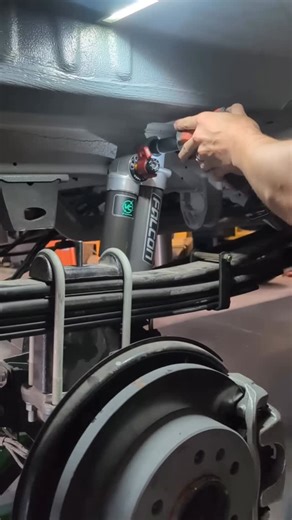 Papago Vans - Custom Adventure Van Builder in Mesa, AZ on Instagram: "Turning stock into shockingly tall. 😎 Watch this van level up with a full lift kit install — step by step, dirt and all. #LiftKit #VanBuild #OffRoadReady #CamperVanLife #CustomVans #VanConversion #OverlandBuild #PapagoVans #AZVans #AdventureReady #BuiltNotBought #LiftedLife #VanMods"