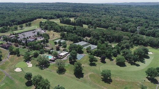 Paramount Country Club's owners plan to build a variety of housing on its property