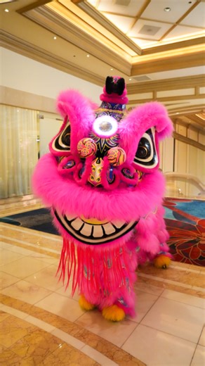 At Bellagio, we welcome the Lunar New Year with time-honored tradition and intention. The Year of the Fire Horse begins with a vibrant Lion Dance and ceremonial property blessing, inviting strength, vitality and good fortune for the months ahead. Wishing you a prosperous and Happy Lunar New Year.