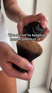 Our Body Buffer Brush will transform your tanning routine ✨💘😍 #bbold #bboldtan #tanningtips #tanninghacks #howtotan #tanned #faketan #superserum | bbold
