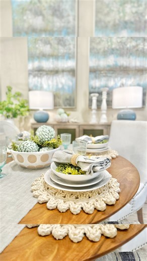 Save this as inspiration for your dining table this summer 🌿 #shoptherusticmarket #igotitatthemarket #shopsmall | The Rustic Market