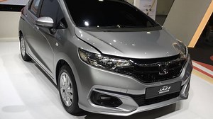 233K views · 612 reactions | Here's a quick preview video of the 2017 Honda Jazz facelift, including the new hybrid variant. Details here: https://paul.my/Honda-Jazz-facelift-preview | Paul Tan's Automotive News | Facebook