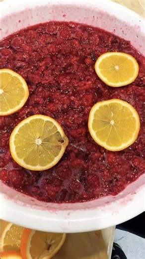 We store raspberries in the refrigerator😋😋😋🤗🤗