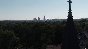 189 reactions · 16 shares | Grand View University delivers a top notch education. Dr. Rachelle Keck, the university’s first female President, is wrapping up her first year on campus. She explains the Viking experience. #helloiowa13 #collegeweek | WHO 13 News | Facebook