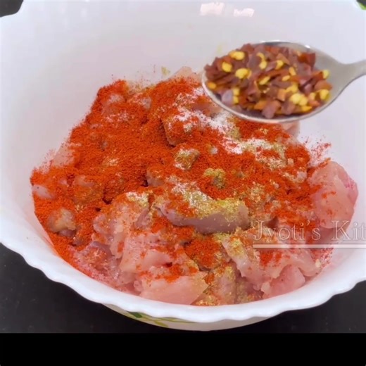 Easy Chicken Tacos Recipe | Crispy Mexican Tacos at Home | Street Style Chicken Taco #ChickenTacos #TacoRecipe #MexicanFood #StreetStyleTacos #HomeCooking #NonVegRecipe #FoodLover #EasySnacks #CookingVideo #TastyFood Part 3 | Jyoti’s kitchen | Facebook