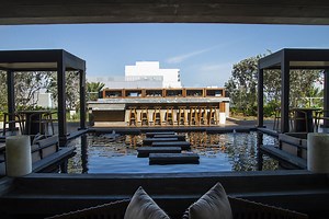 Covered Outdoor Dining for Restaurants | Azenco Outdoor