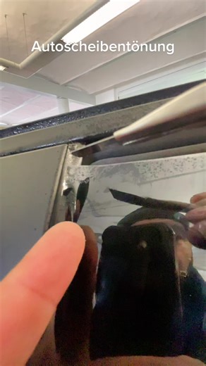 Windshield Protection Film Removal Techniques