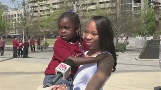 Gamecocks Women's Basketball rout Southern University in March Madness opener