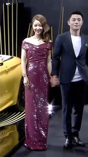 50岁林心如和霍建华出席活动