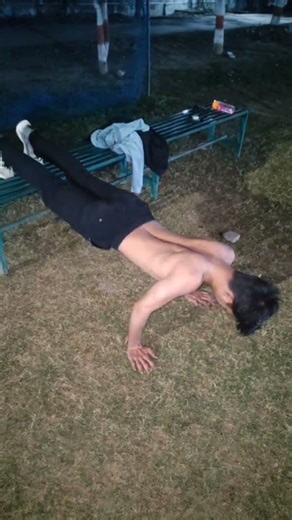 Decline pushups 💪#fitness #shorts #shortvideo #like