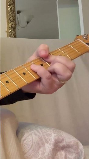 Queen - One Vision #shorts #shortvideo #guitar #queen #freddiemercury #brianmay