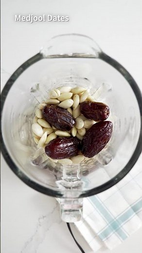 How to Make Thai Tea recipe with Garden of Life Collagen