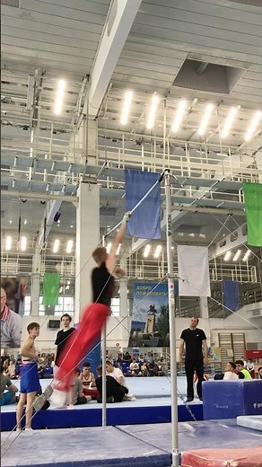 Unbelievable high bar routine, featuring daring release moves and smooth transitions
