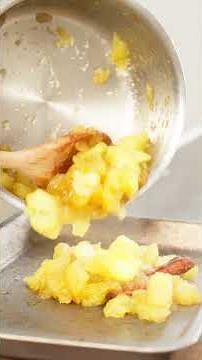 Crispy Deep Fried Apple Pie 🍏#MikeReid #Desserts #DessertRecipes