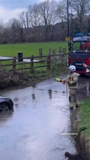 BE THE FIRST RESPONDER 🇮🇳 on Instagram: "A woman in the UK has filed a complaint alleging cowardice by emergency services after her car became stranded in a waterlogged road and she was required to step into the water. She reportedly contacted emergency services citing concerns over her new shoes, and later claimed that even the fire brigade attempted to avoid entering the water. 😃"