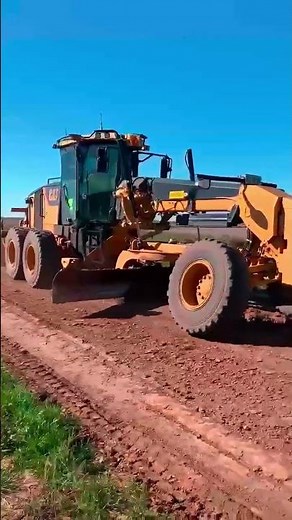 2010 CATERPILLAR 12M For Sale