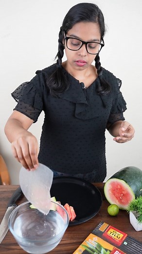 614K views · 9.5K reactions | Rice paper candy  Recipe #shorts #short #recipes #recipe #candy #chocolate #ricepaper #foodhacks #foodhack #foodies #watermellon #viralreels #viralpost #viralvideo #viral #trending #trendingreelsvideo #trendingreels #trendingvideos #trendingpost #trendingvideo #comedyreels #comedy #comedyvideos #reelsinstagram #reelsviral #reels #funnyreal #funnyvideos #videos | Minku Tinku | Facebook